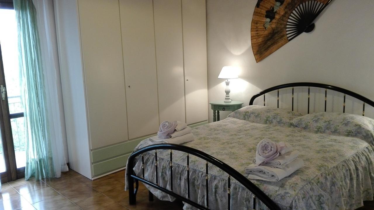 卡萨莱伊索雷拉住宿加早餐旅馆 圣杰米尼 外观 照片